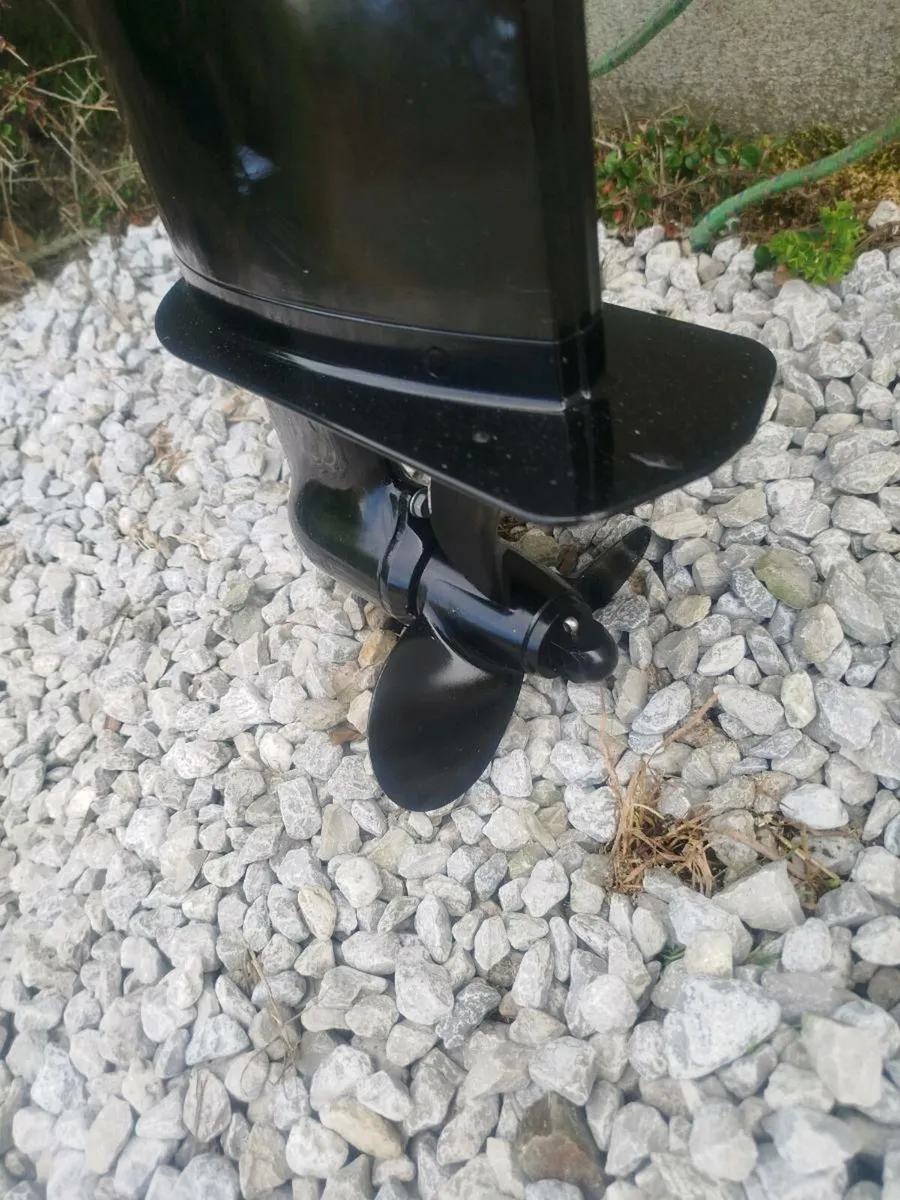 Suzuki 4 HP Outboard - Image 2