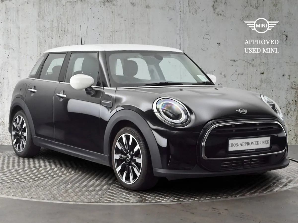 MINI HATCH 5-door Cooper Classic - Image 1