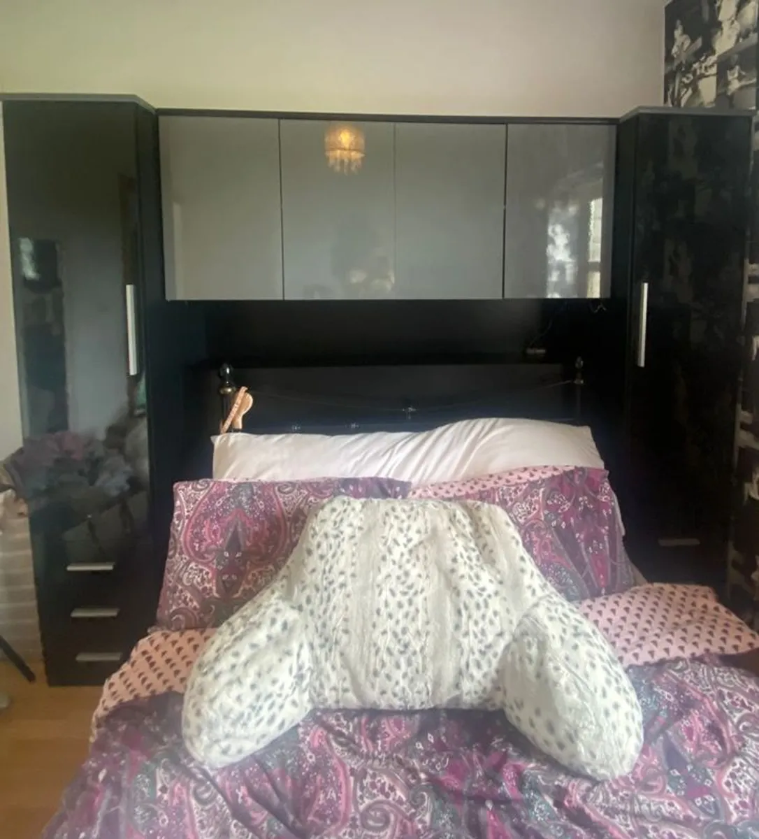 overbed wardrobe - Image 1