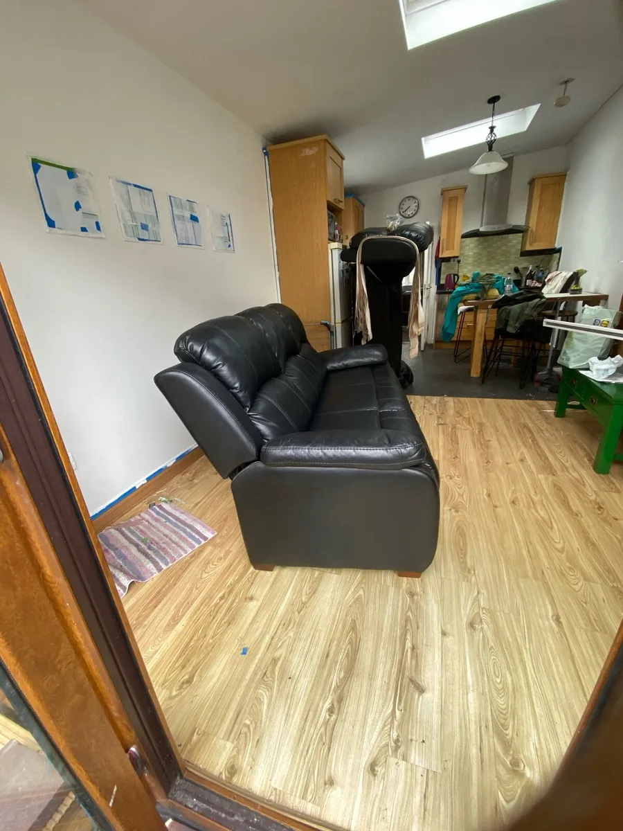 2 seater and 3seater Dublin City Centre - Image 1