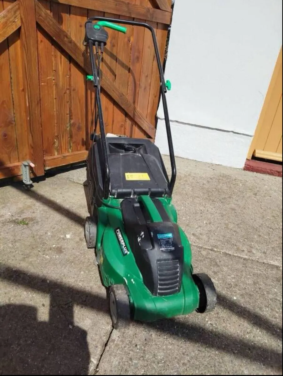 Lawn mower - Image 2
