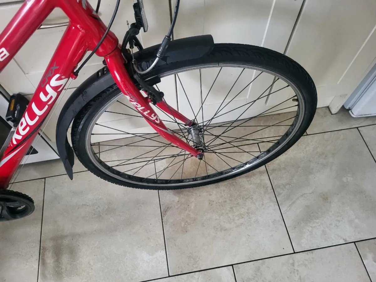 Ladies hybrid bike - Image 4