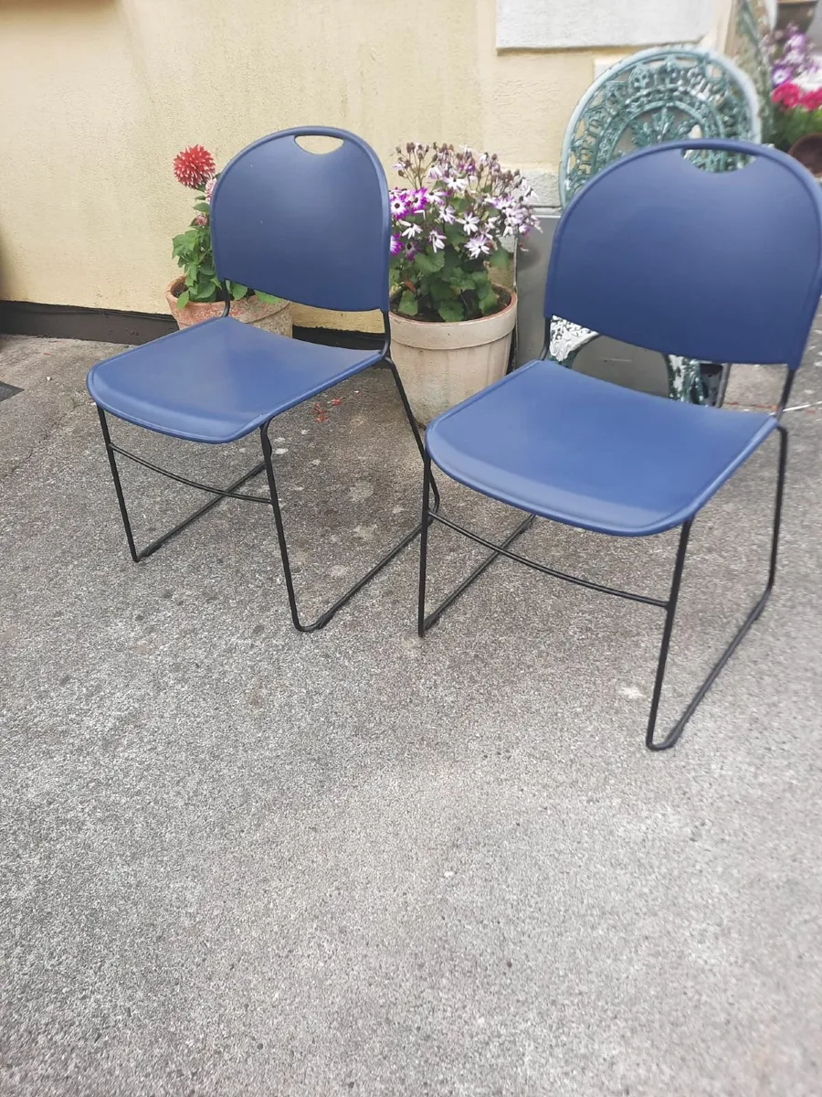 Pair of chairs - Image 3