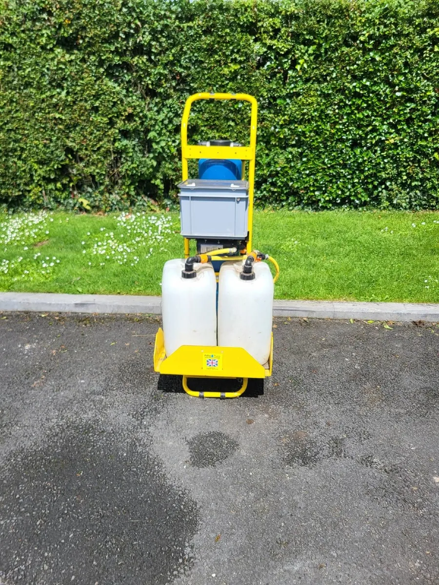 Window cleaning  system - Image 1