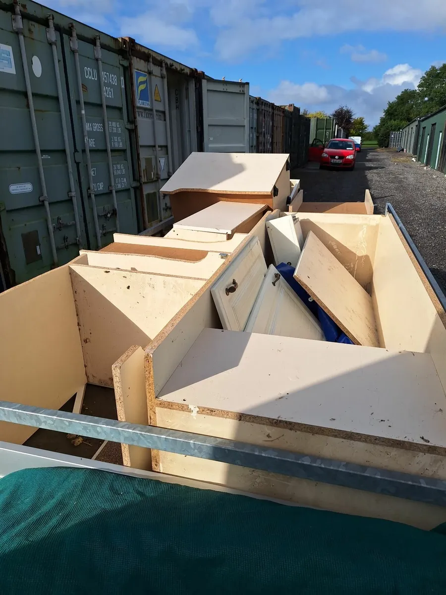 Kitchen Units - Image 1
