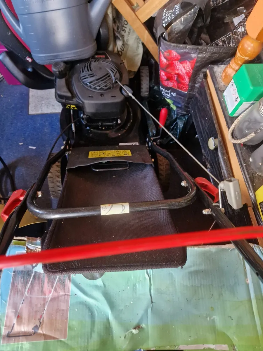 Gardening tools - Image 2