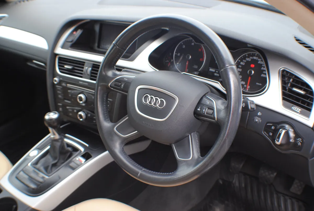 Audi A4 2015 2.0 TDI SE 4DR SALOON GREY - Image 3