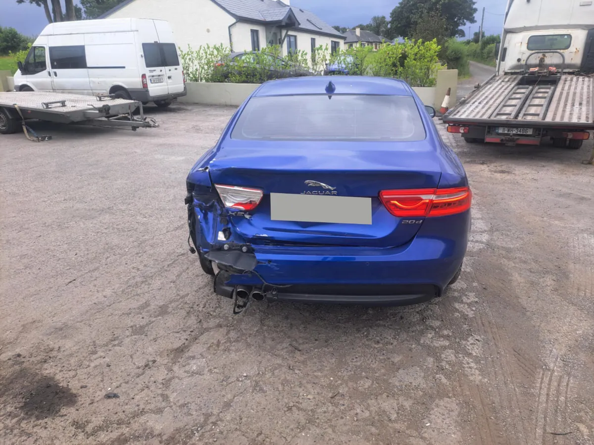 2016 JAGUAR XF 2.0 DIESEL FOR BREAKING - Image 3