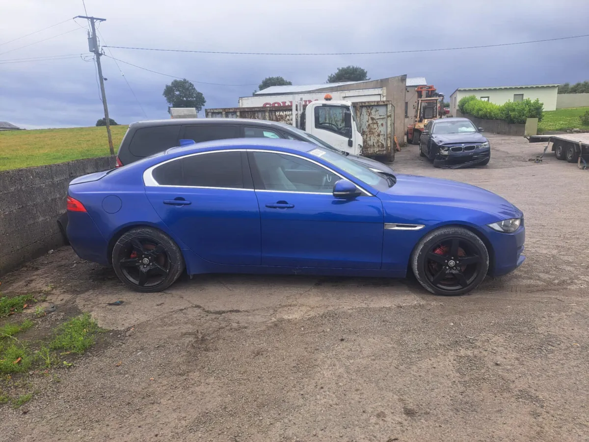 2016 JAGUAR XF 2.0 DIESEL FOR BREAKING - Image 4
