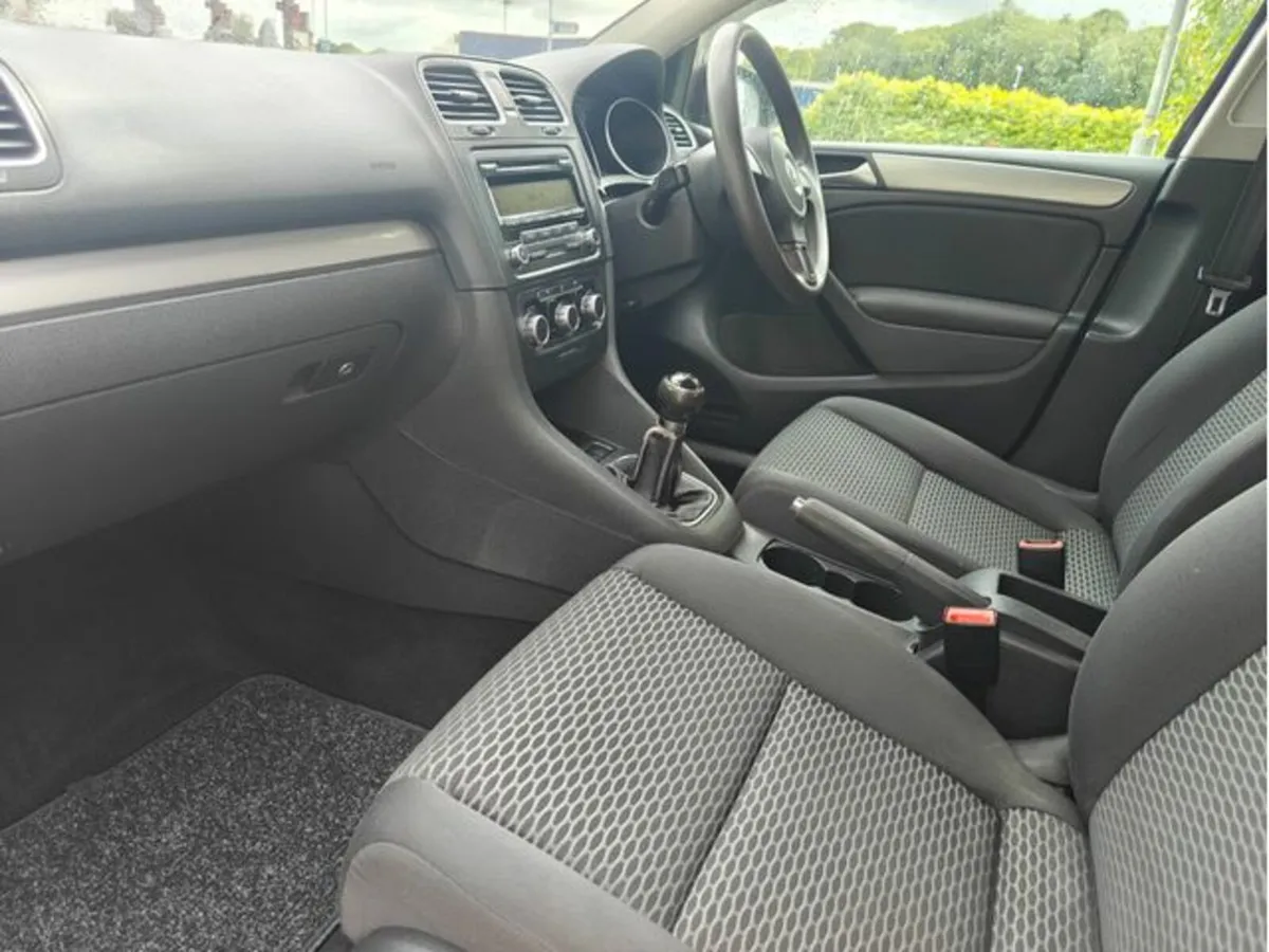 Volkswagen Golf TL 1.6tdi M5F 105BHP 5DR - Image 4