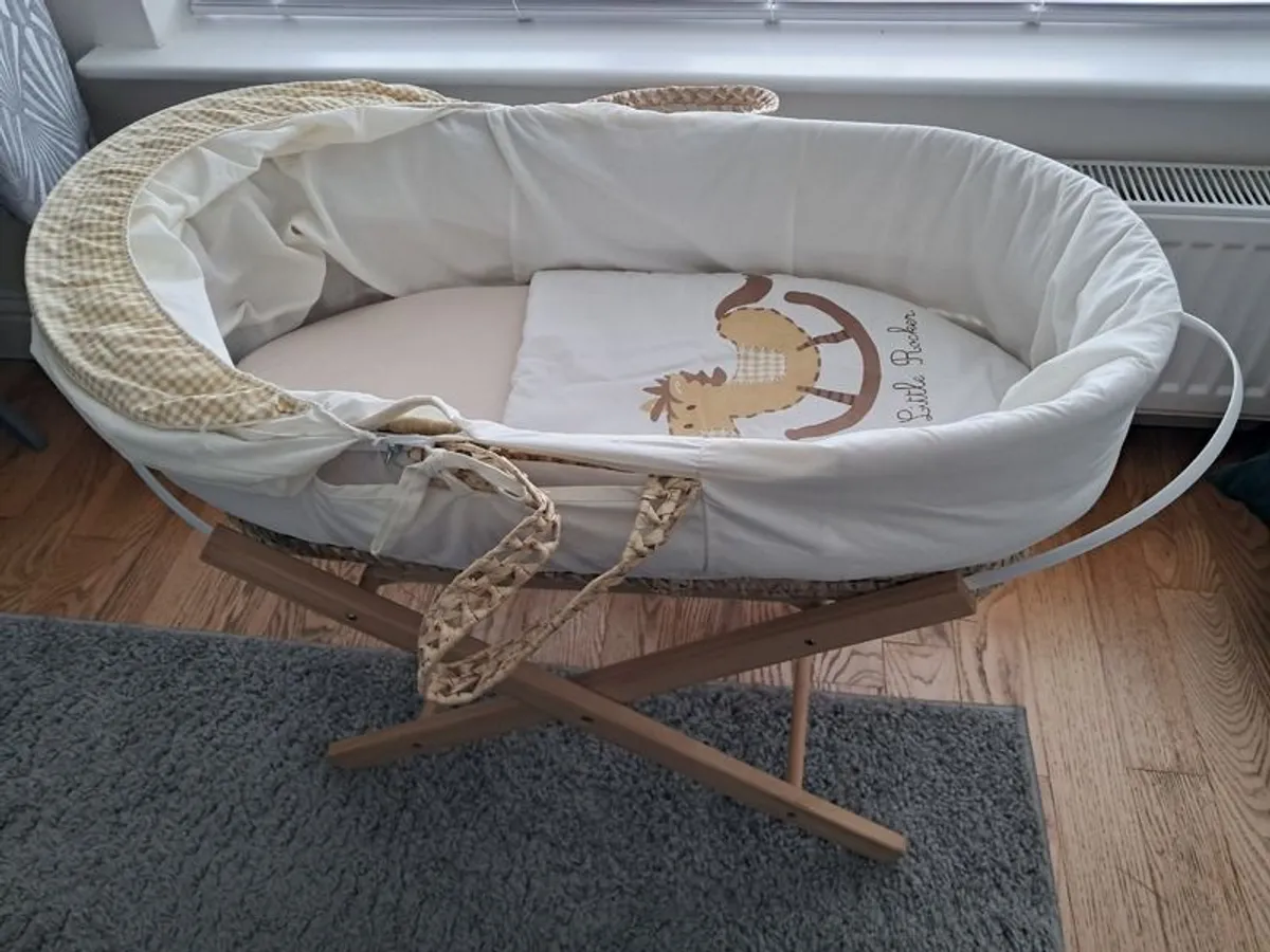 Moses basket - Image 1