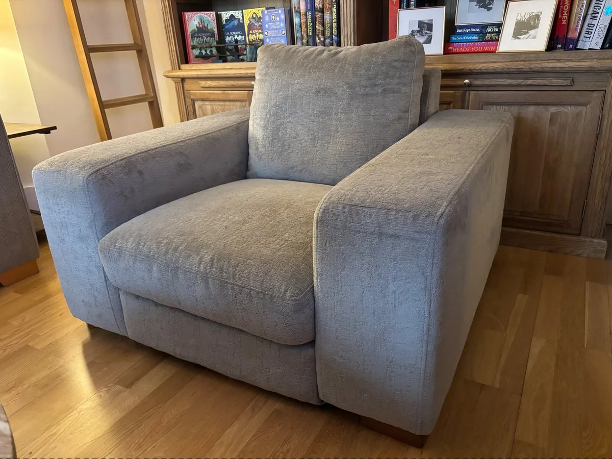 Arm Chair - Image 1