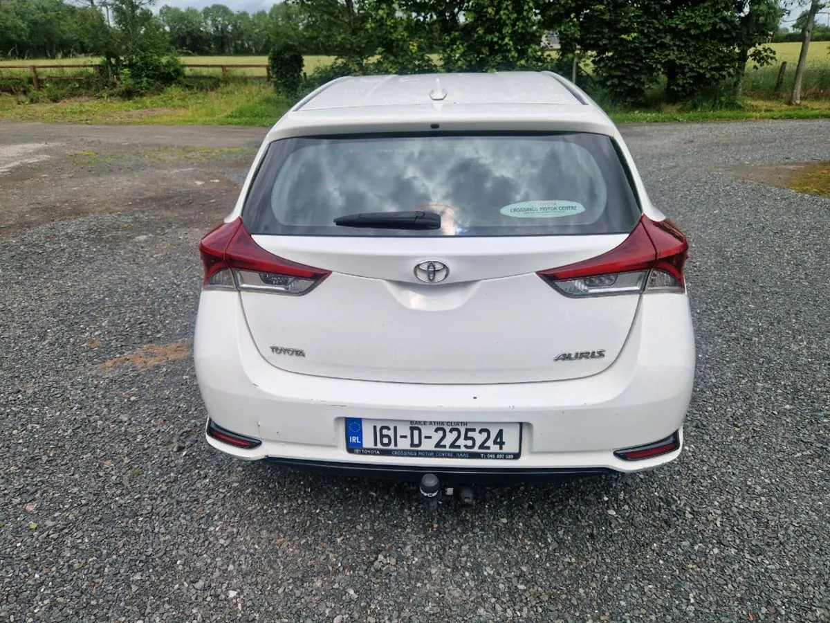 Toyota Auris Van.. - Image 3