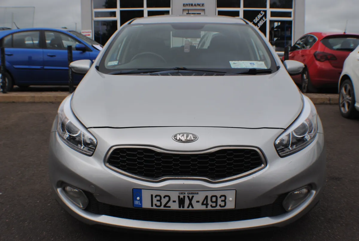 Kia Ceed 2013 1.4L - Image 1
