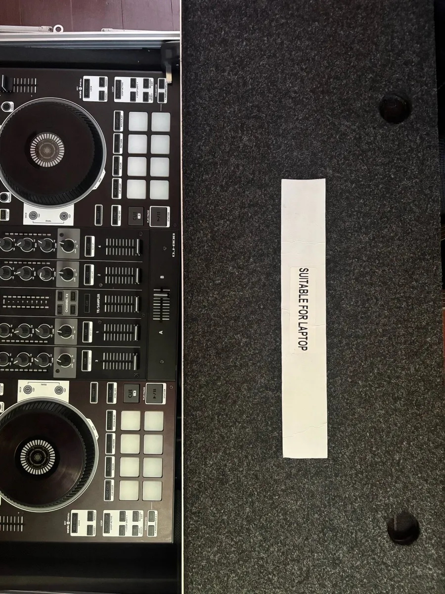Complete DJ set up! Roland DJ 808 Controller,m - Image 4