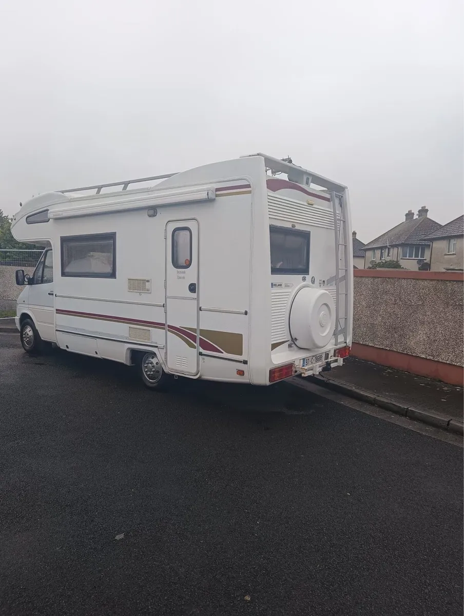 Camper Van - Image 2