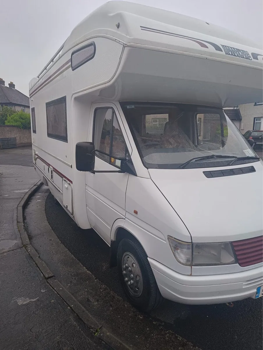 Camper Van - Image 4
