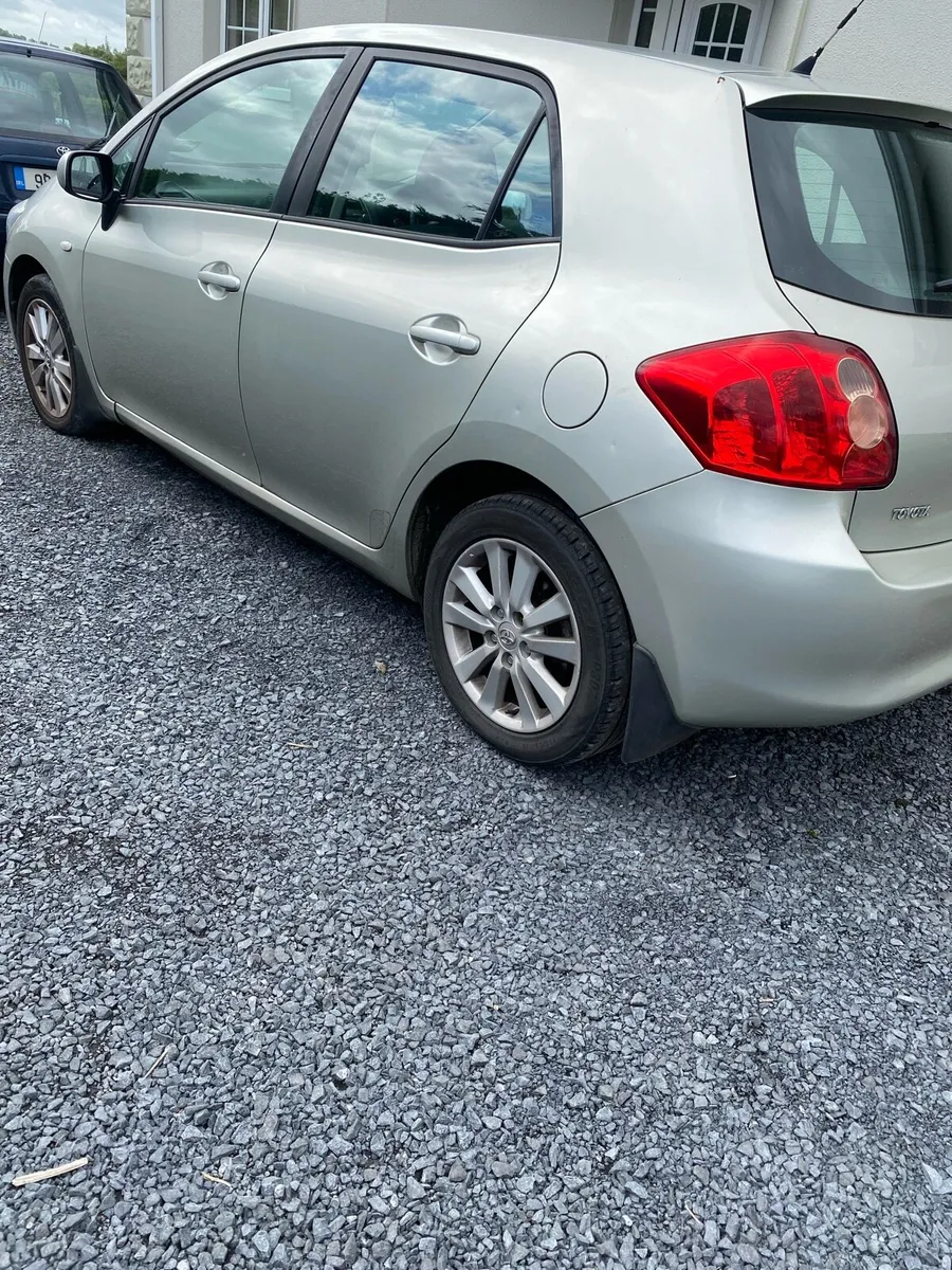 Car - Image 3