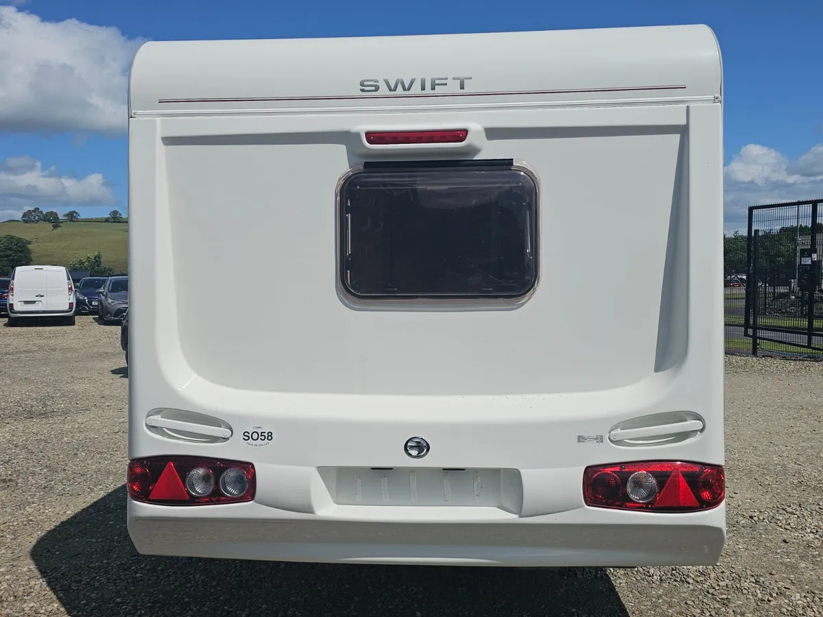 2006 Swift Fairway 460 2 Berth Caravan - Image 3