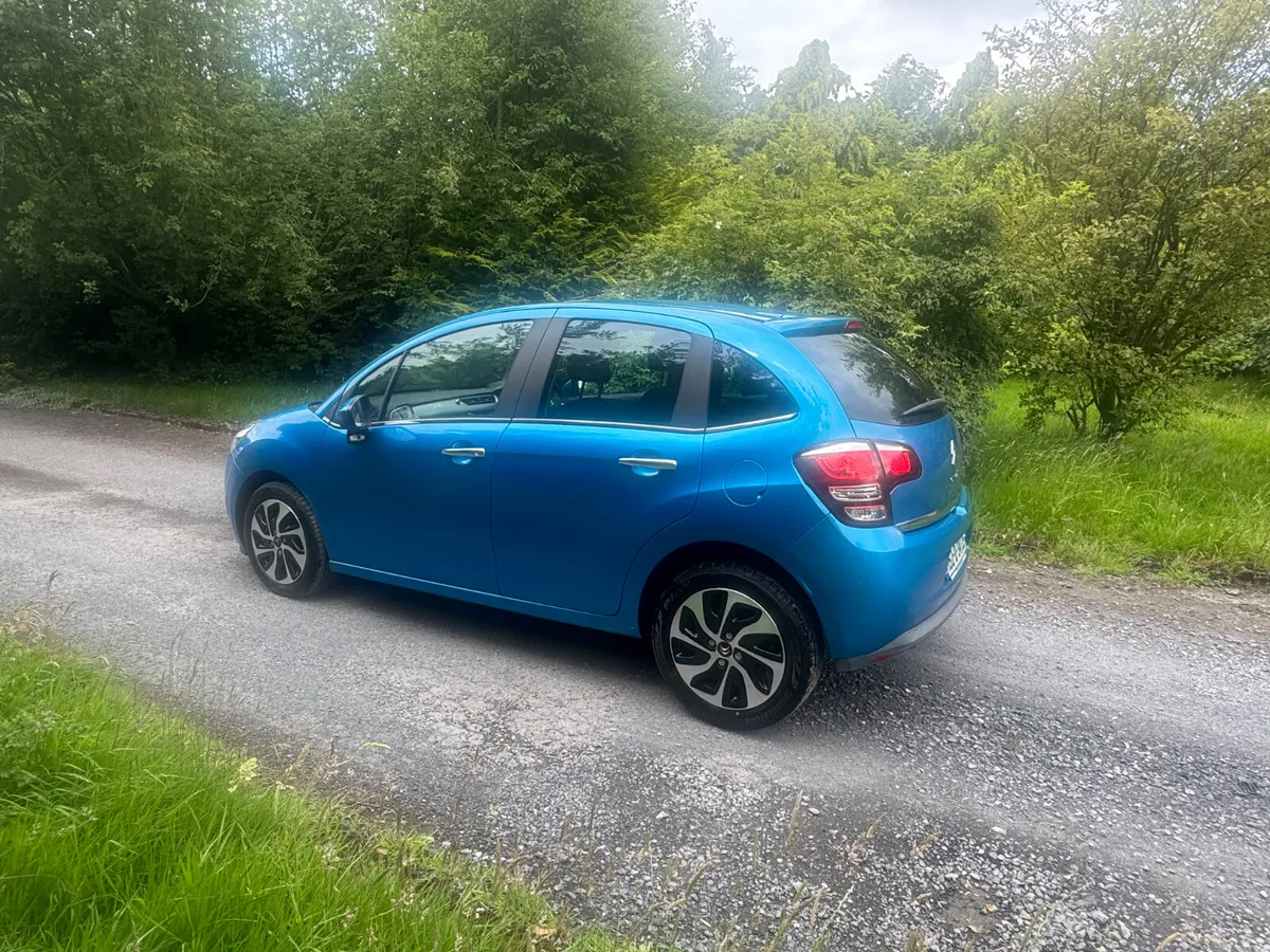 15 Citroen C3 1.2 AUTO .. LOW KMS - Image 3