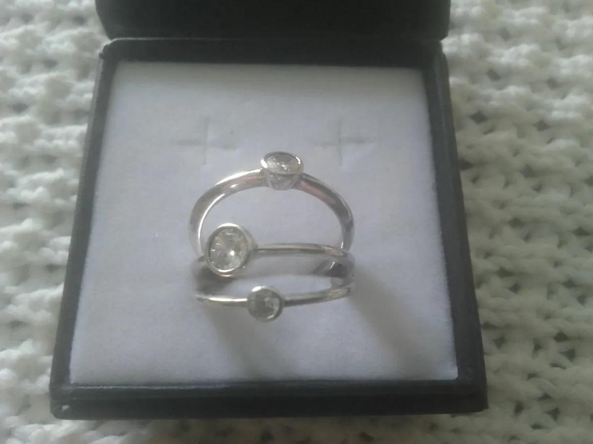 STERLING SILVER ZIRCONIA STACKER RINGS O NEW - Image 1