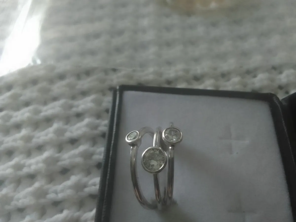 STERLING SILVER ZIRCONIA STACKER RINGS O NEW - Image 3