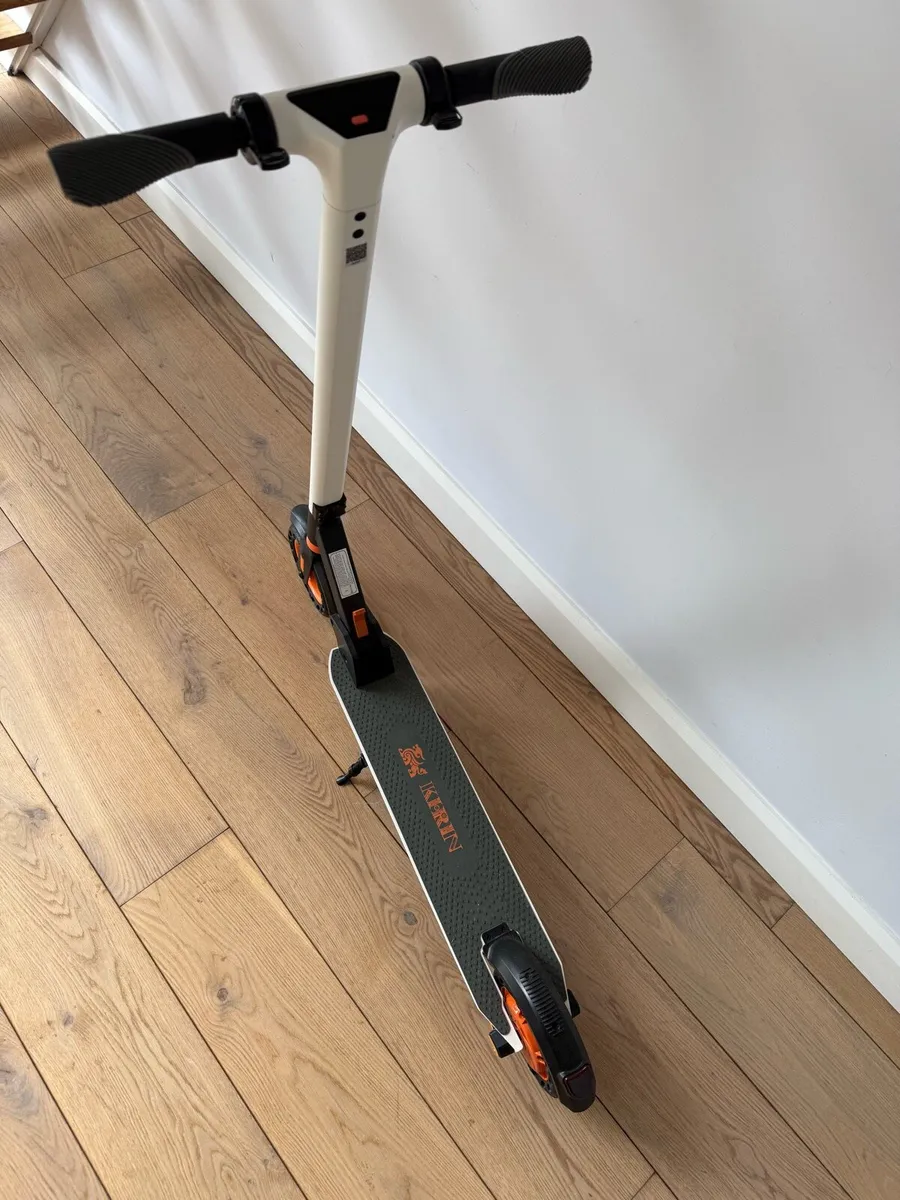Electric scooter - Image 4