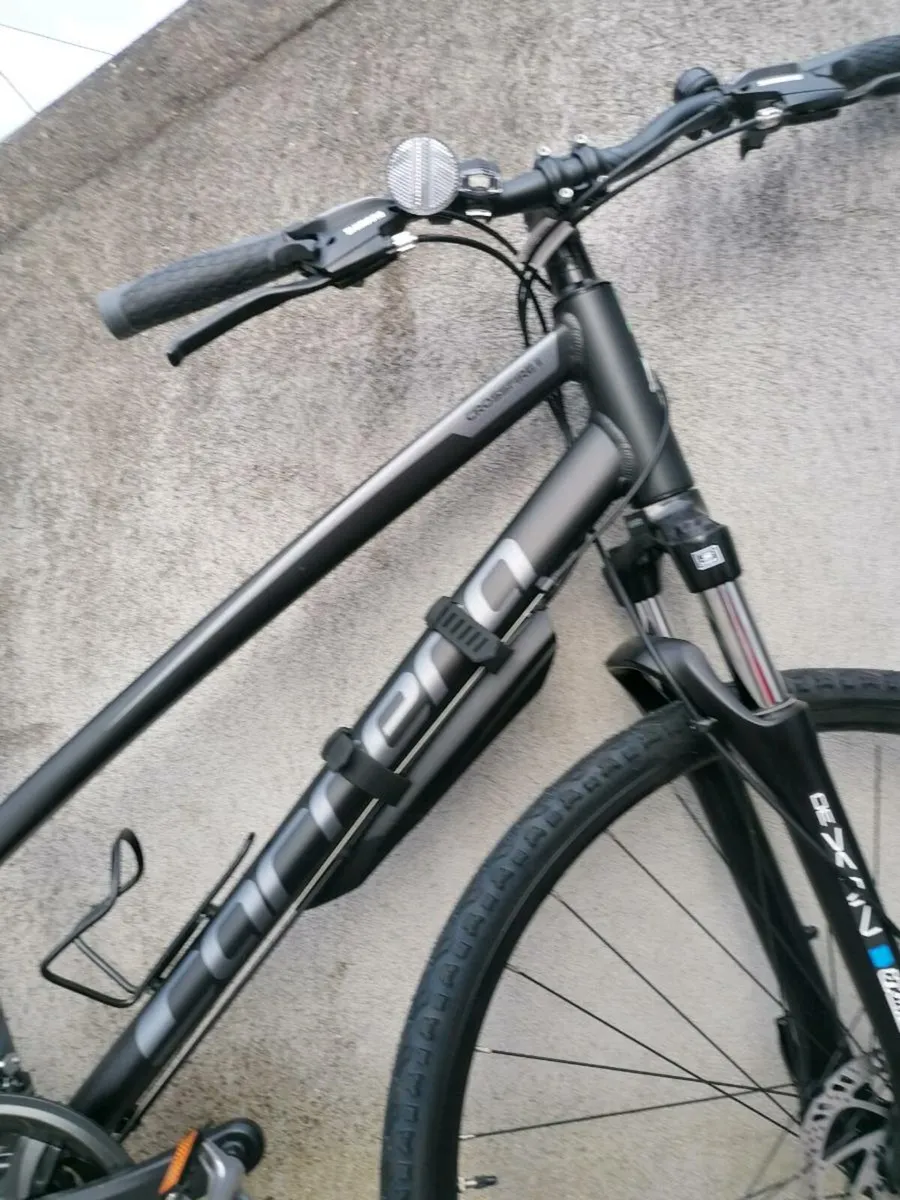 Ladies Bike for Sale Carrera Crossfire 2 - Image 4