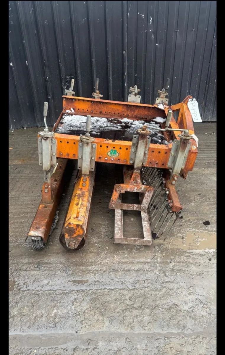 SISIS Quadraplay - Image 2