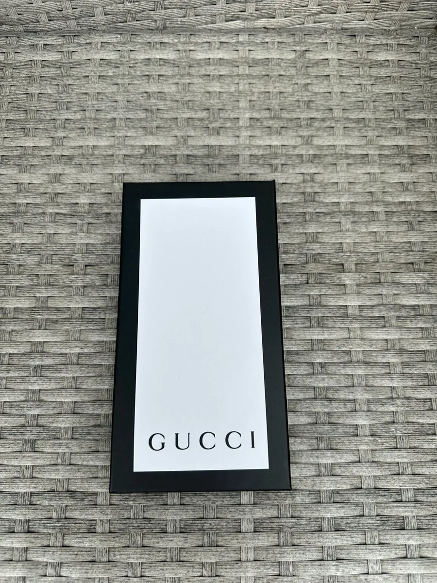 Men’s Gucci Sunglasses - Image 3