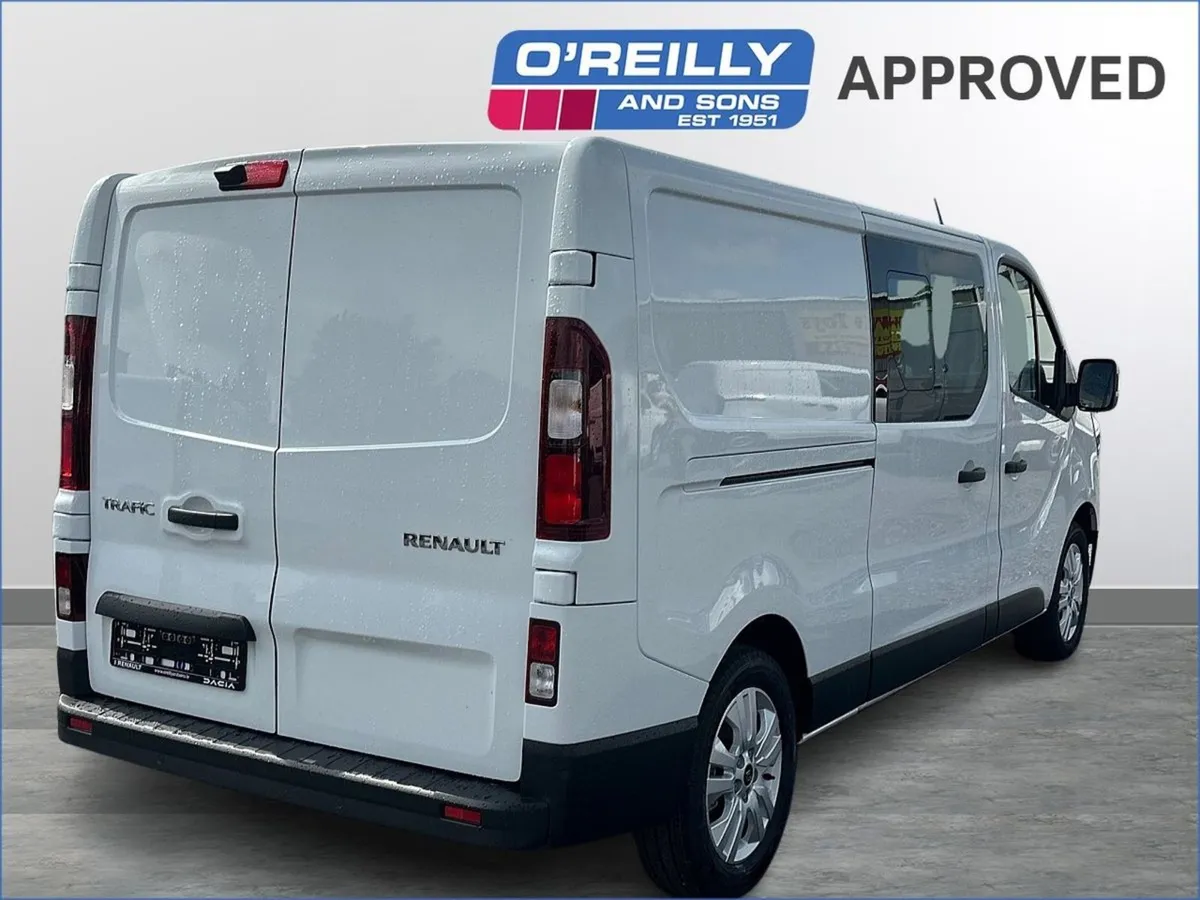Renault Trafic Crew Cab 150BHP Extra LWB 6 Seater - Image 3