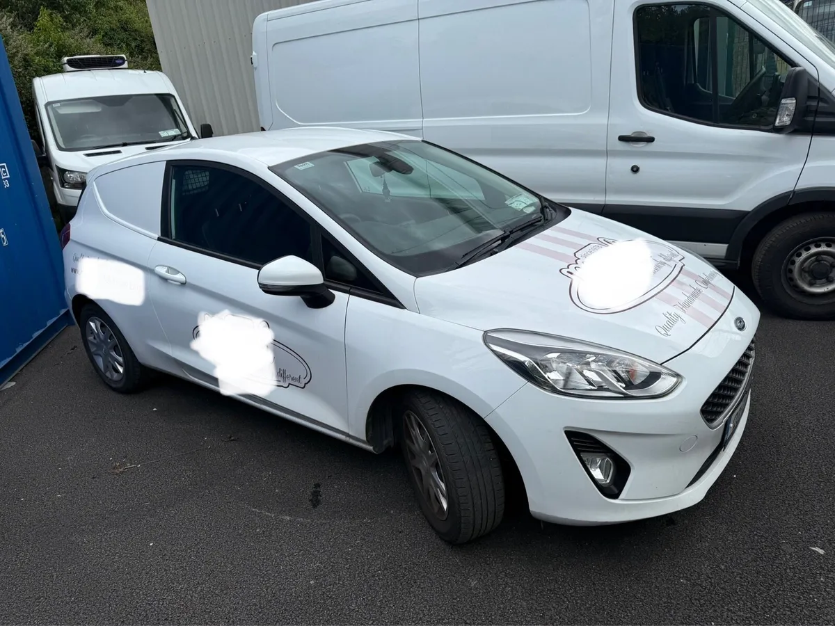 Ford fiesta van - Image 1