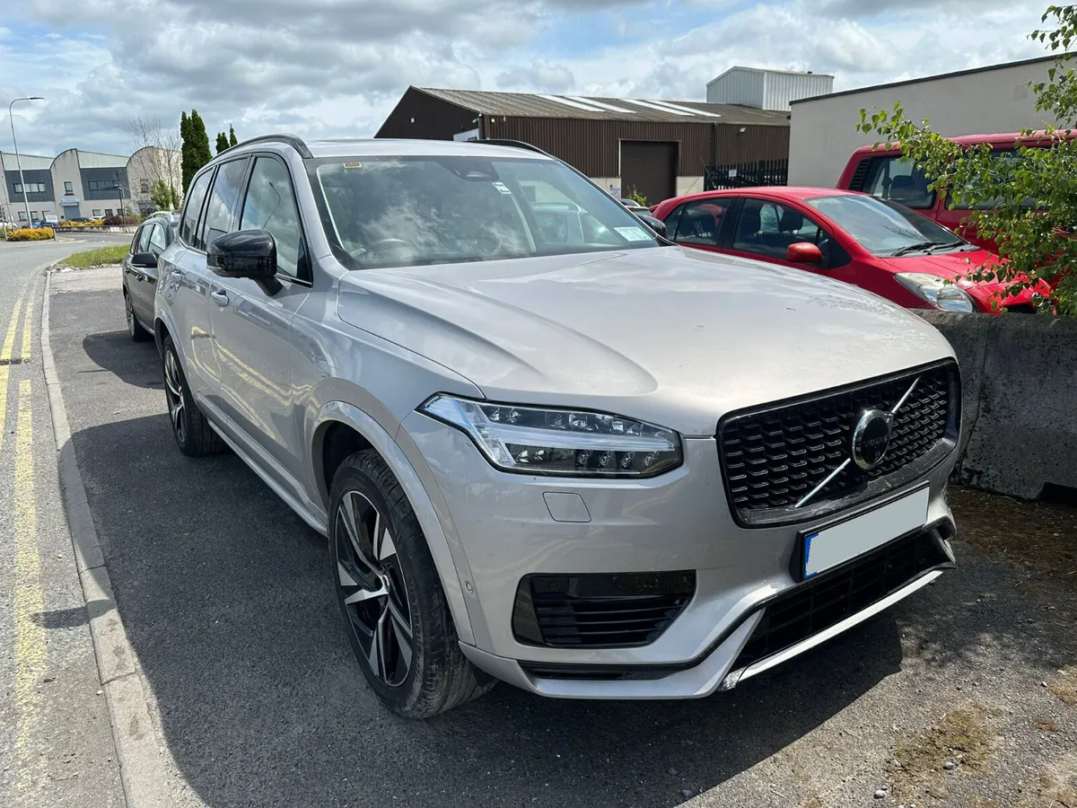 24 VOLVO XC90  2.0 P HYBRID AUTO FOR BREAKING - Image 1
