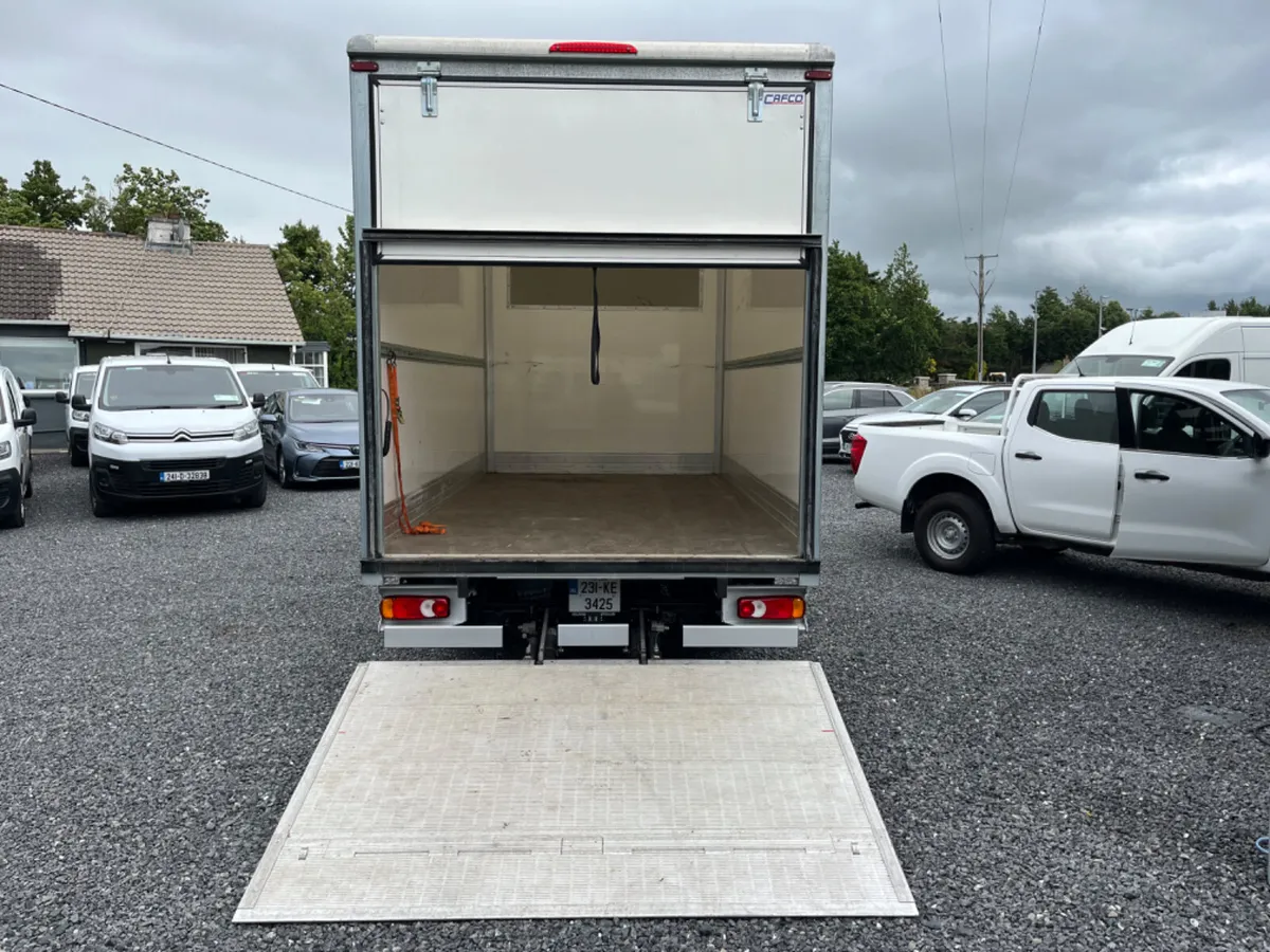 Citroen Relay Luton Van with Tail Lift (1 Owner) - Image 4