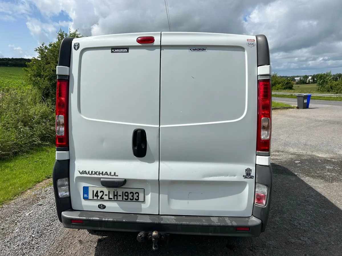 2014 Vauxhall vivaro 2 liter doe Feb 2026 - Image 2