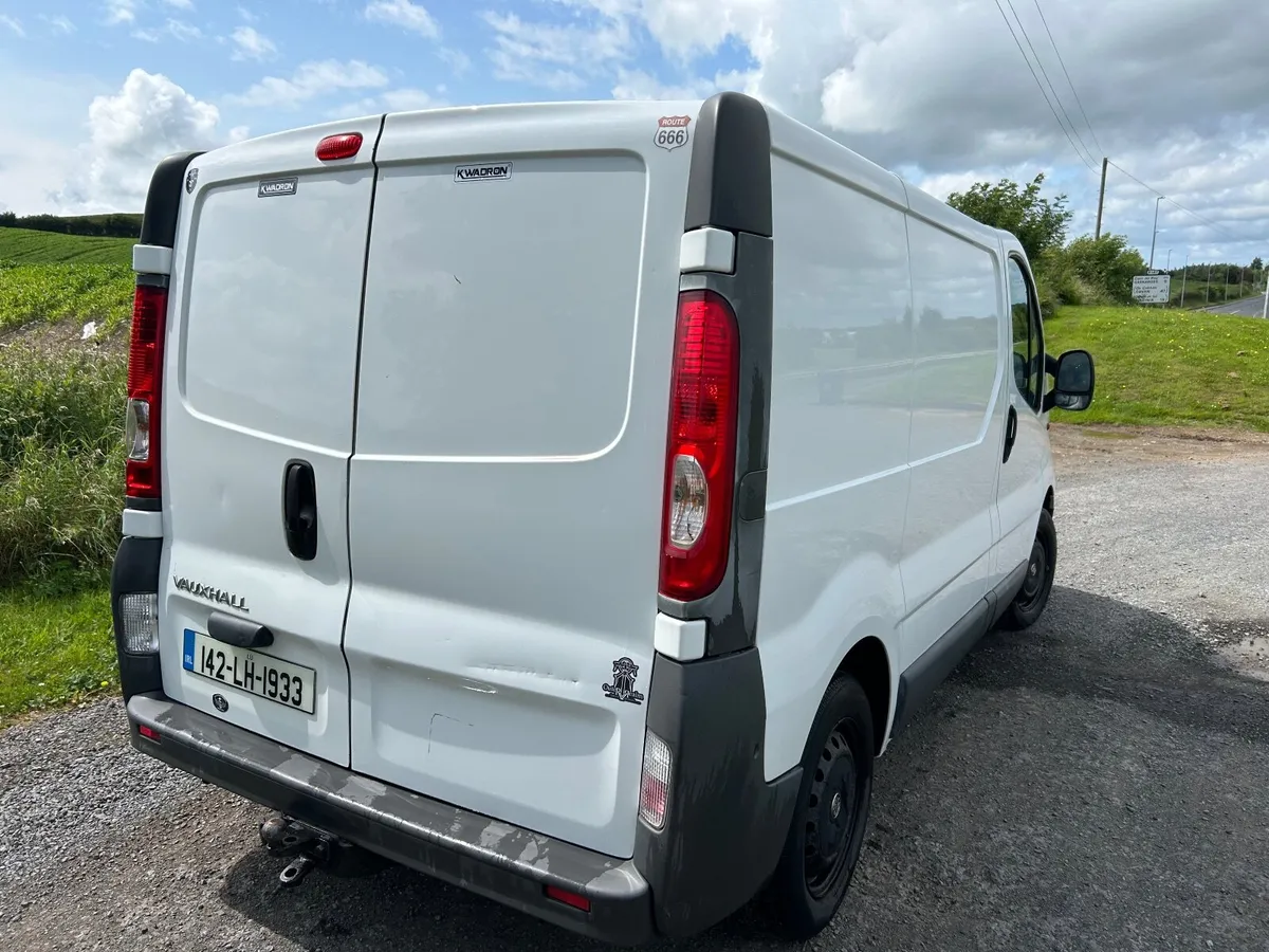 2014 Vauxhall vivaro 2 liter doe Feb 2026 - Image 3