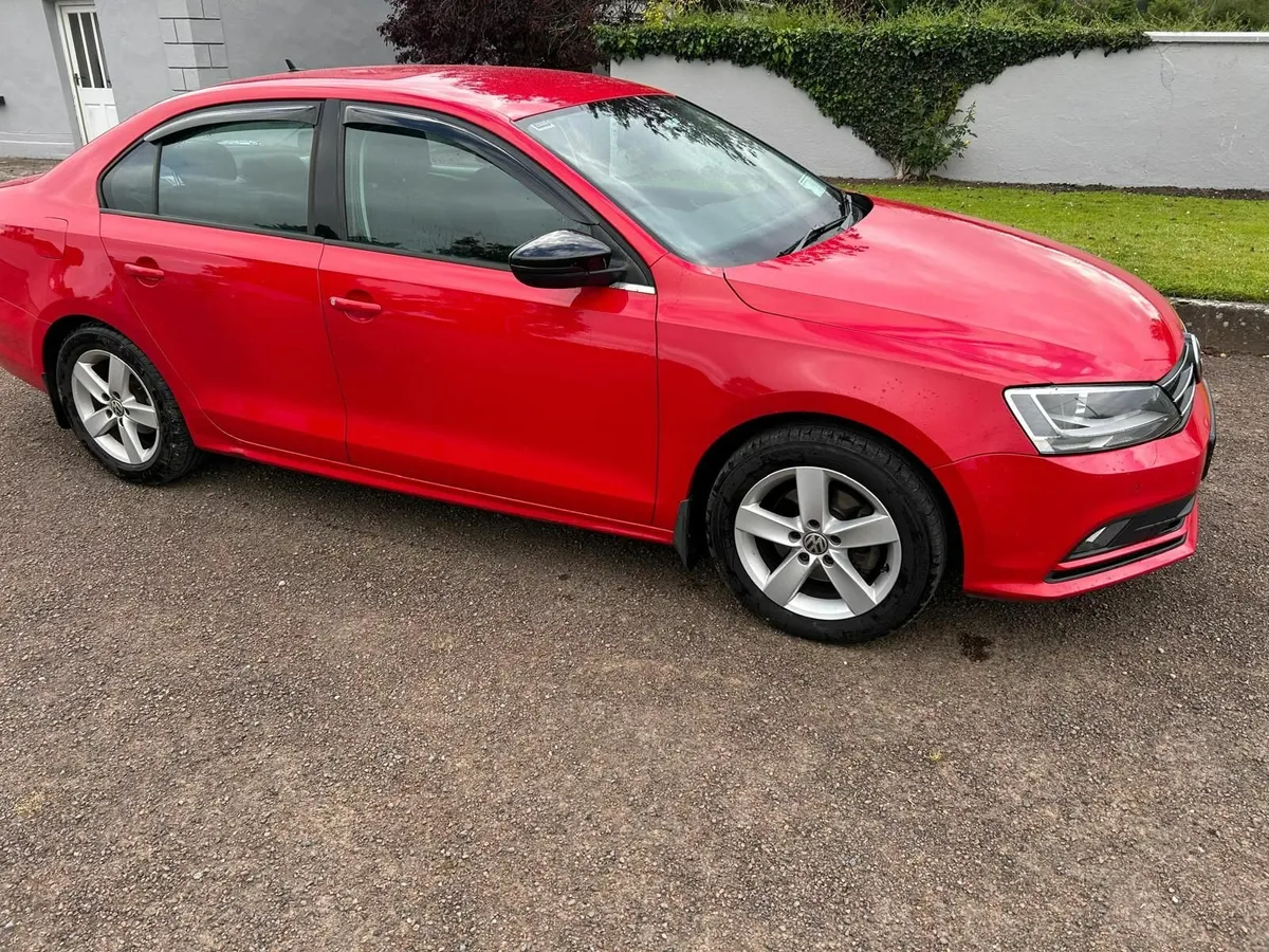 Volkswagen Jetta 2016 - Image 3