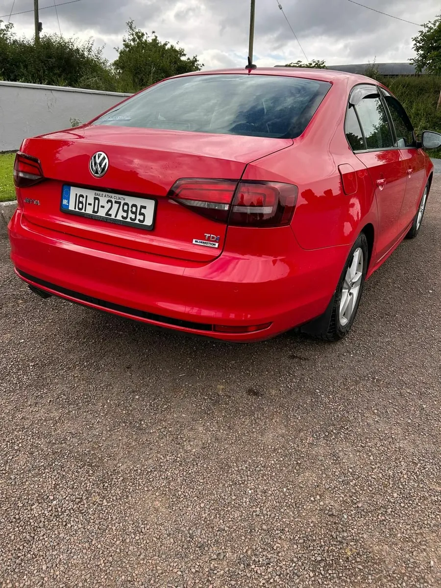 Volkswagen Jetta 2016 - Image 4