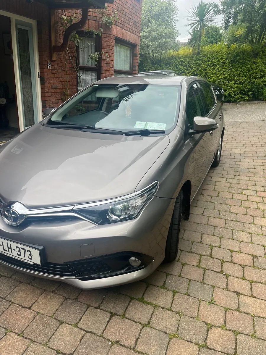 Toyota Auris 2016 - Image 3