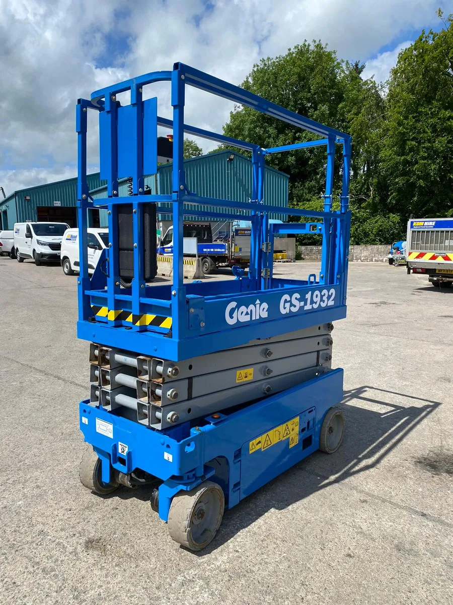 2016 GENIE GS1932 25FT ELECTRIC SCISSOR - Image 3
