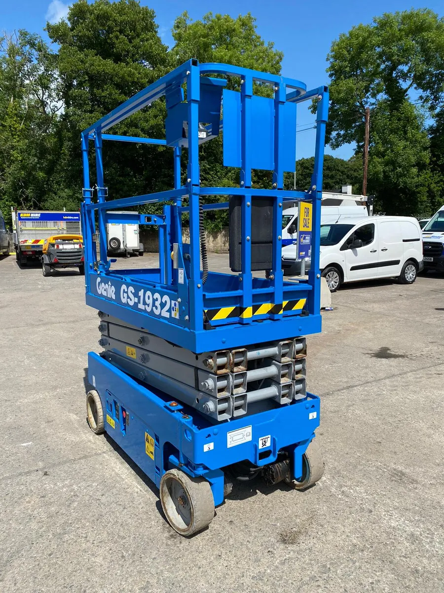 2016 GENIE GS1932 25FT ELECTRIC SCISSOR - Image 4