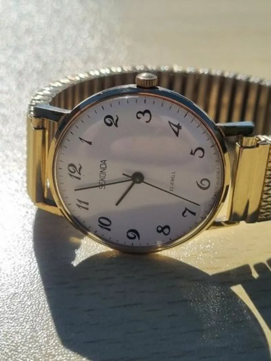 Soviet gold-plated Sekonda watch - Image 1