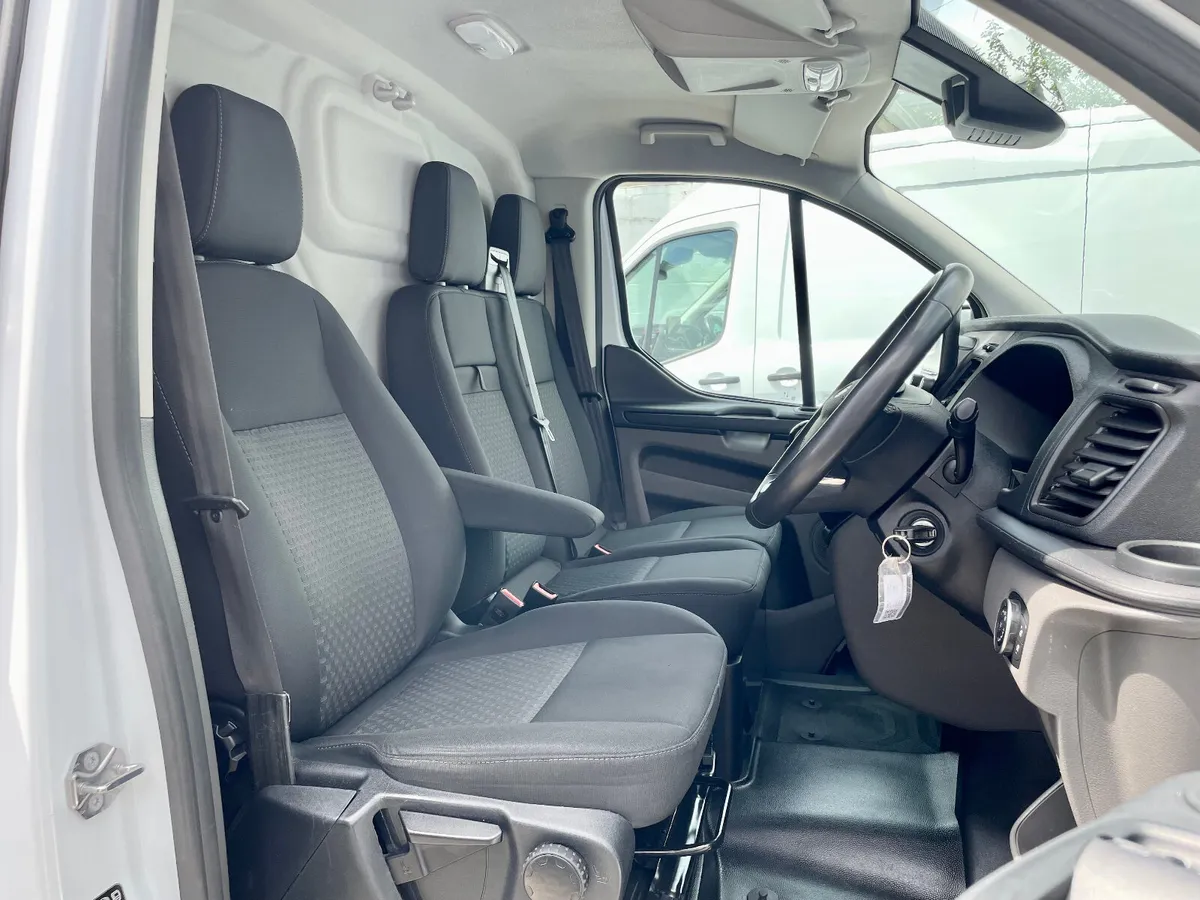 Ford Transit Custom 300L2 Trend 2.0TDCI 130PS,2023 - Image 4