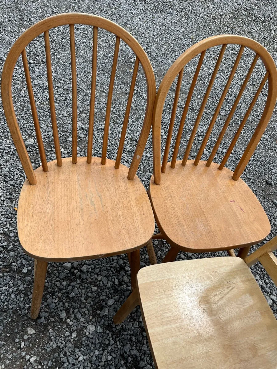 Table and 4 chairs - Image 3