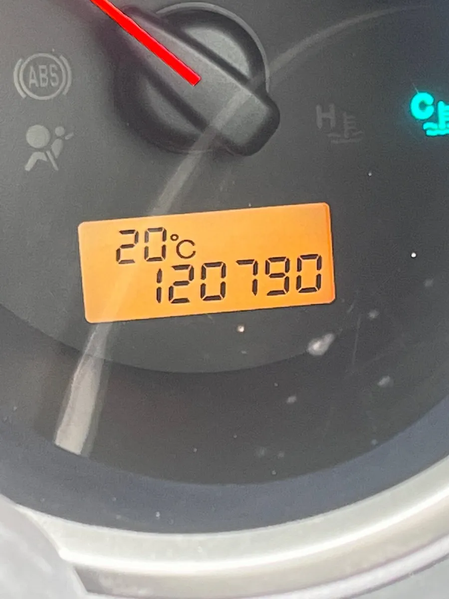 Honda Jazz 1.3 LOWMILEAGE & NCT - Image 2