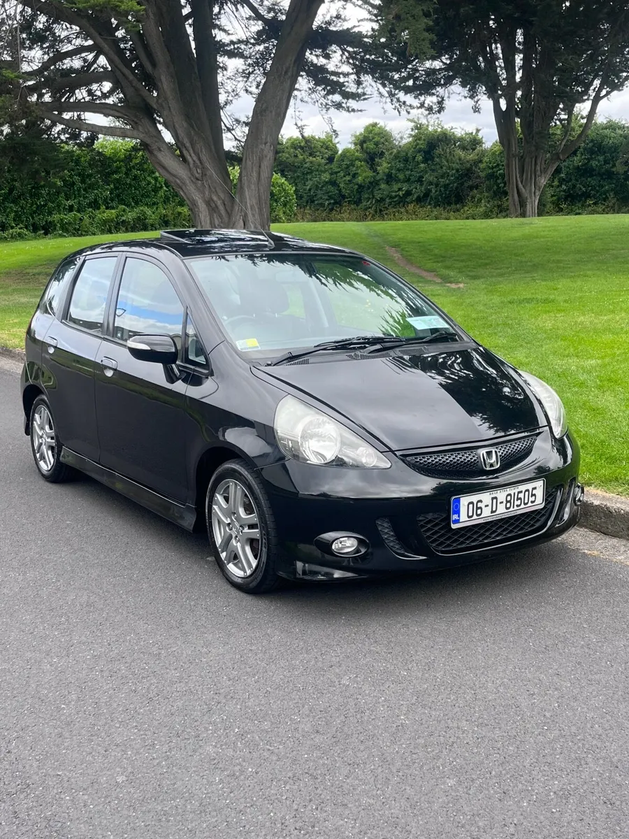 Honda Jazz 1.3 LOWMILEAGE & NCT - Image 1