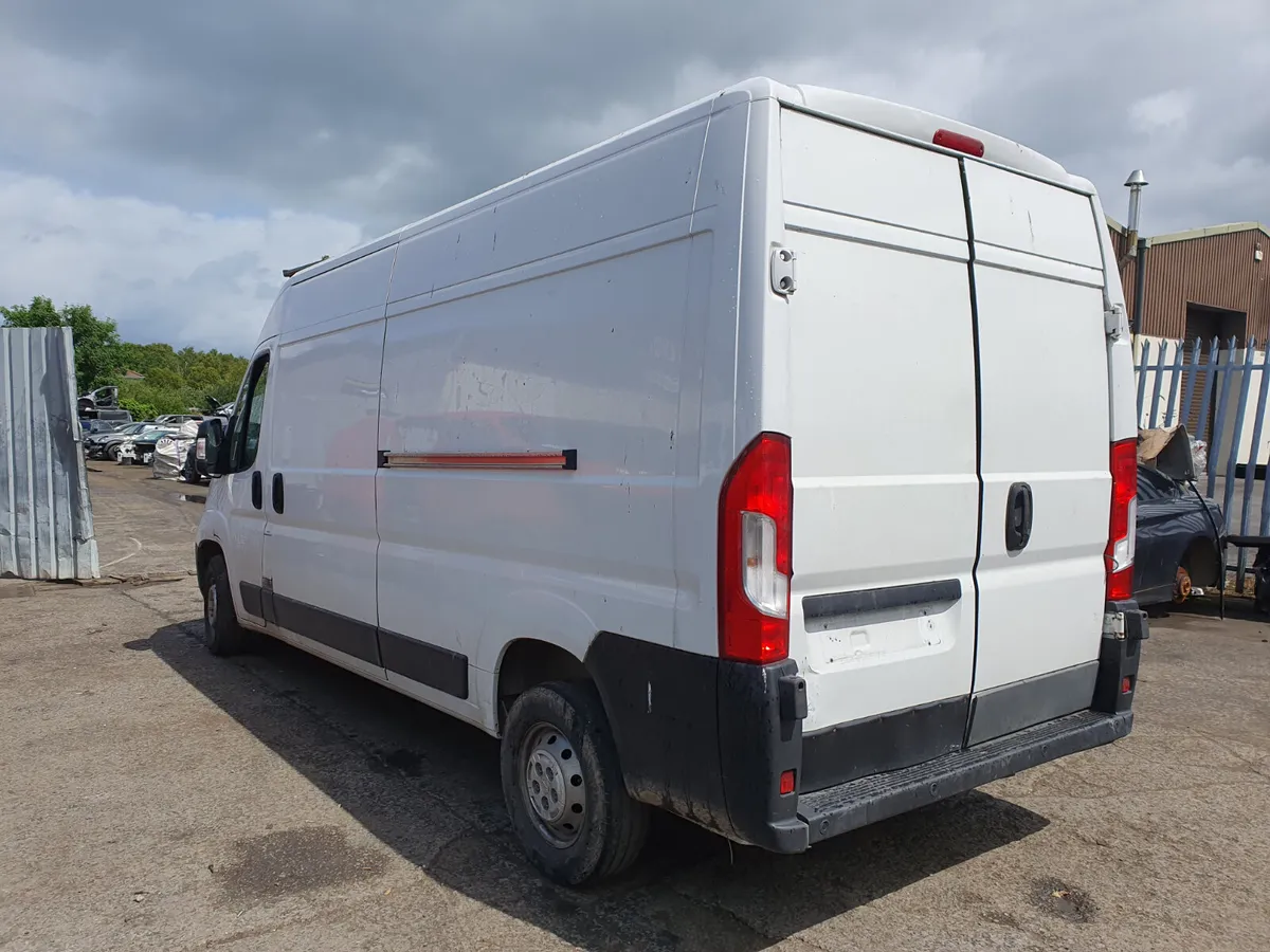 23 OPEL MOVANO  2.2 D FOR BREAKING - Image 4