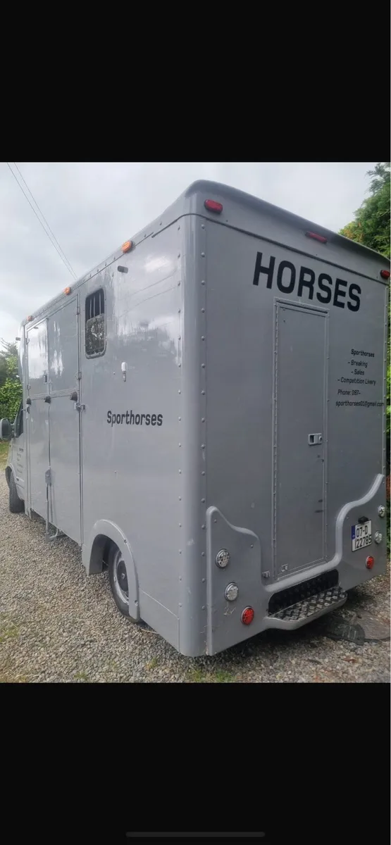 2 box van - Image 3