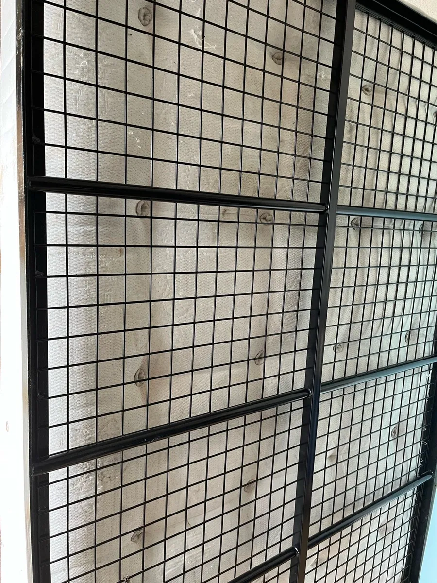 Metal double bed frame - Image 3