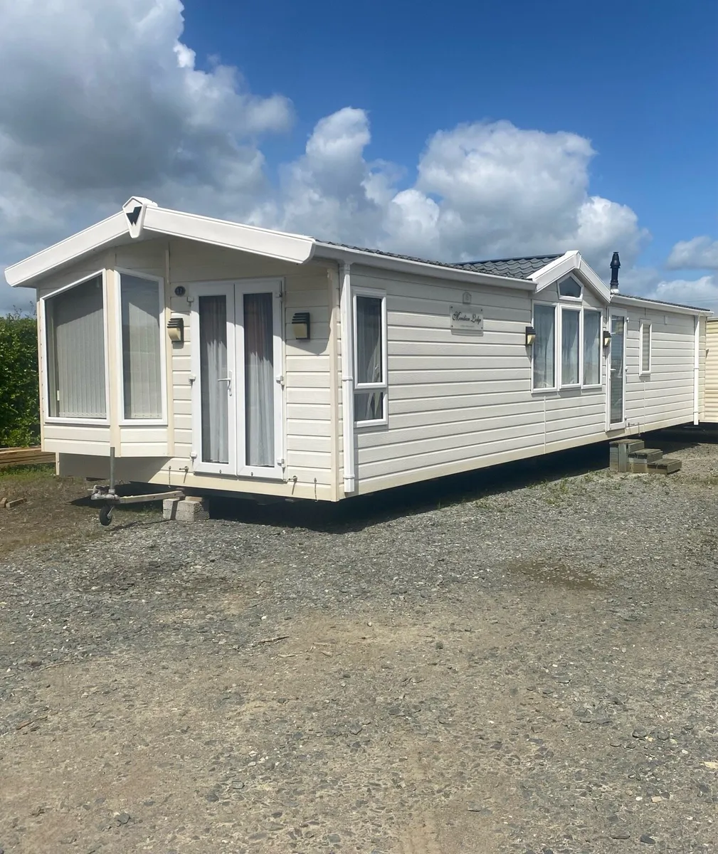 Full Residential spec mobile home - Image 1